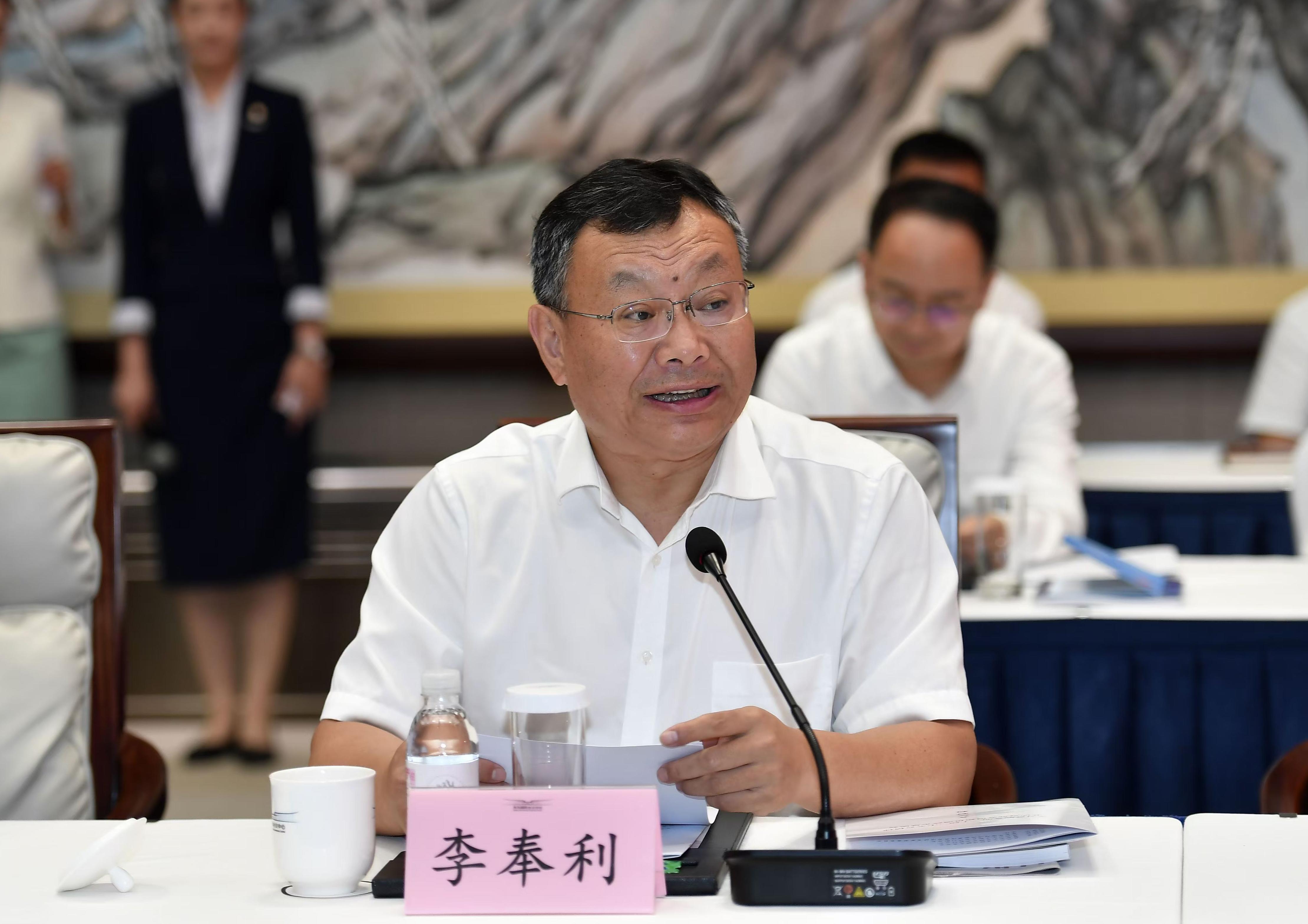 李會(huì)長(zhǎng).jpg 李會(huì)長(zhǎng).jpg